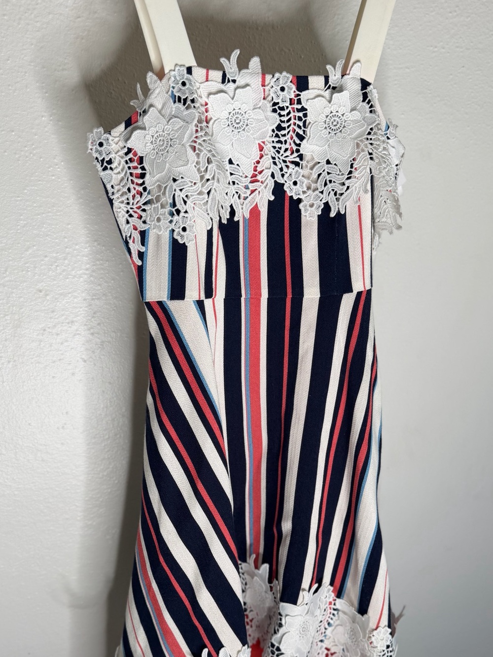 Badgley Mischka Dress Belle By Badgley. Size 0.